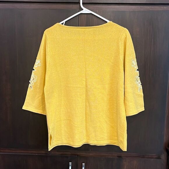 Bob Mackie Yellow Shimmery Metallic Threading Cut-Out Flowers Sweater - Picture 5 of 6